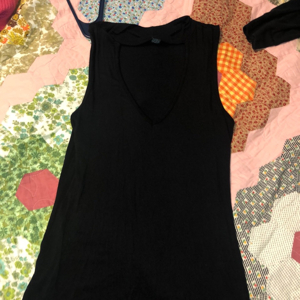 Black keyhole shirt